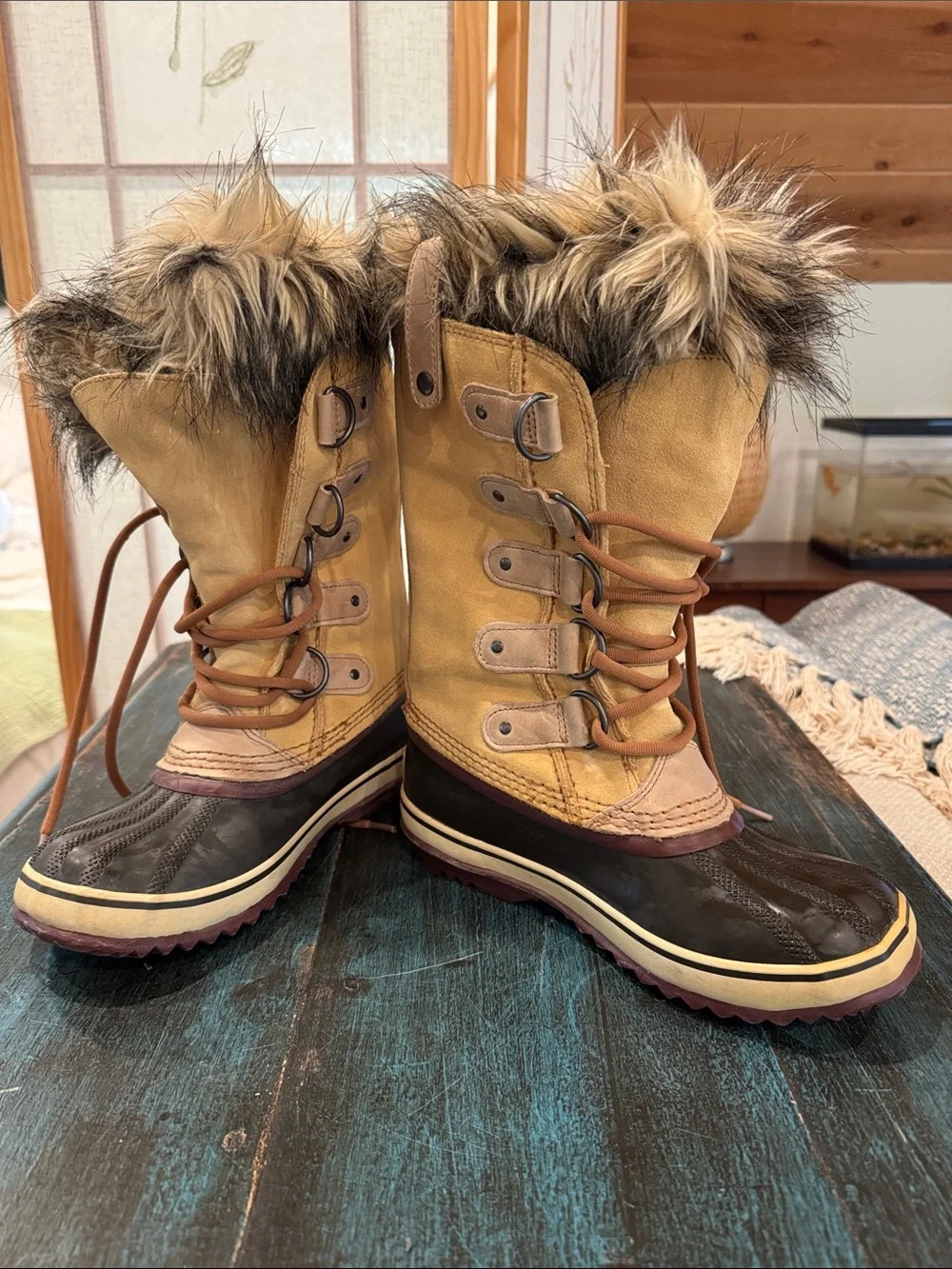 Sorel Women's Tan and Brown Faux-Fur Waterproof Winter Boots S6